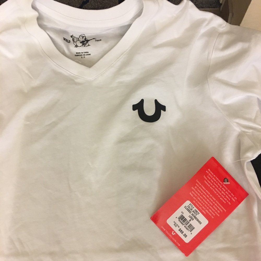 True Religion size small v-neck white classic tee